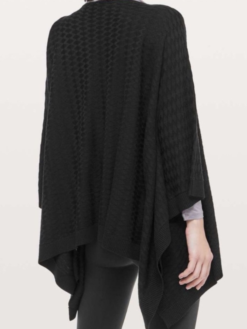 Lululemon Divinity Poncho - Picture 3 of 5